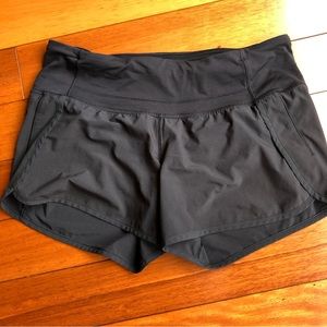 Lululemon sz6 running shorts